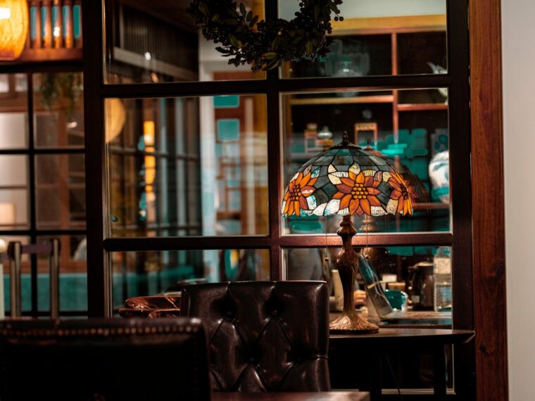 Een unieke sfeer in huis met Houweling Interieur