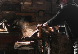 Voordelen van hout en staal in DIY projecten